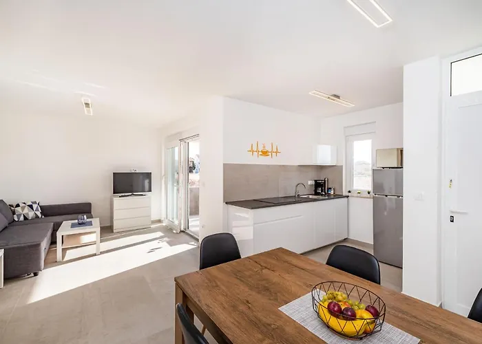 Lägenhet Appartments Kosamiri Nahe Zadar