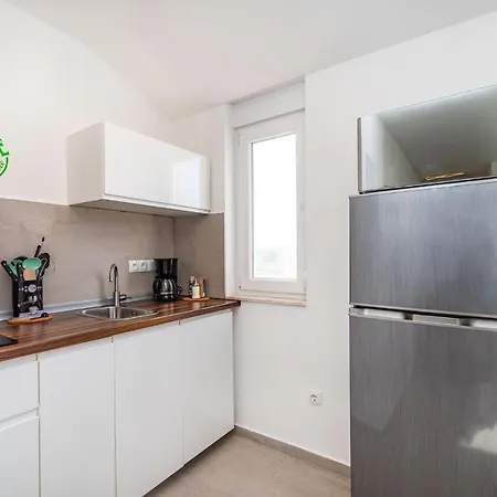 Апартаменты Appartments Kosamiri Nahe Zadar
