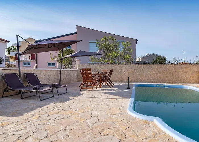 Appartments Kosamiri Nahe Zadar * بريفلاكا