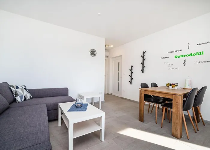 Appartments Kosamiri Nahe Zadar 普利拉卡